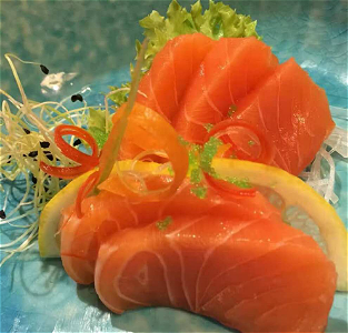 Salmon sashimi  5 st
